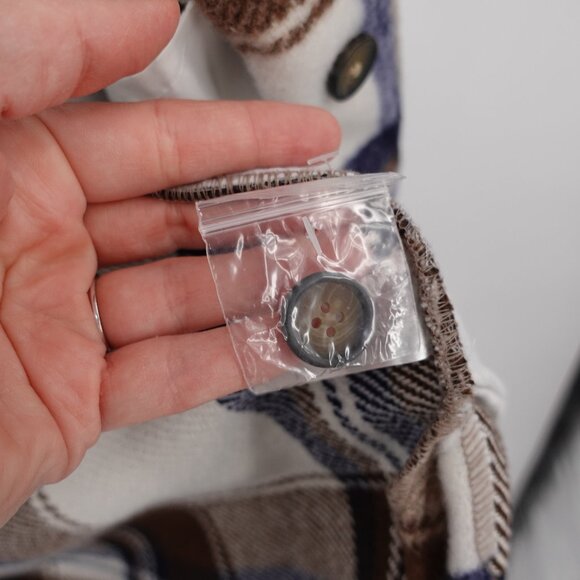 Oversized Plaid Shacket Brown Tan and Blue Medium - Picture 7 of 11